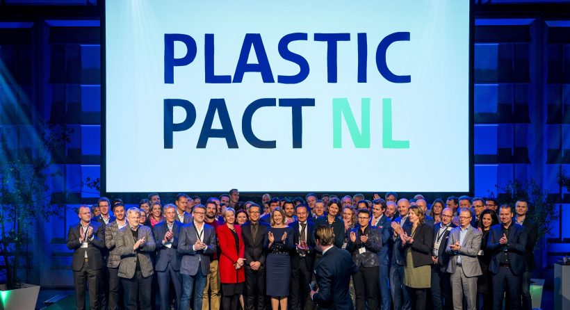 KIVO ondertekent Plastic Pact NL afbeelding